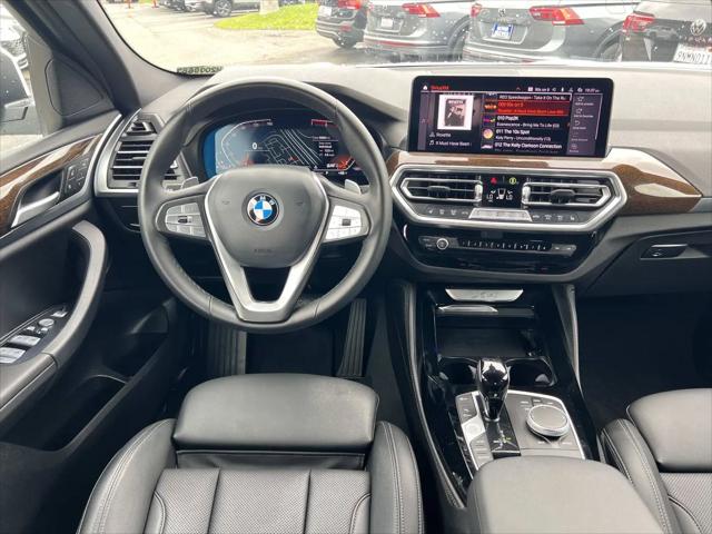 2023 BMW X4 xDrive30i
