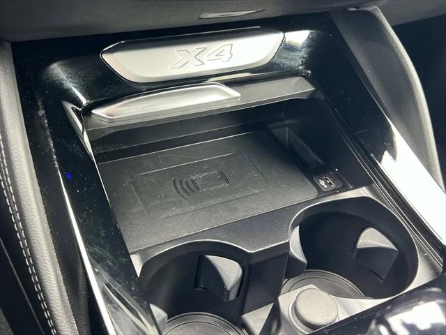 2023 BMW X4 xDrive30i