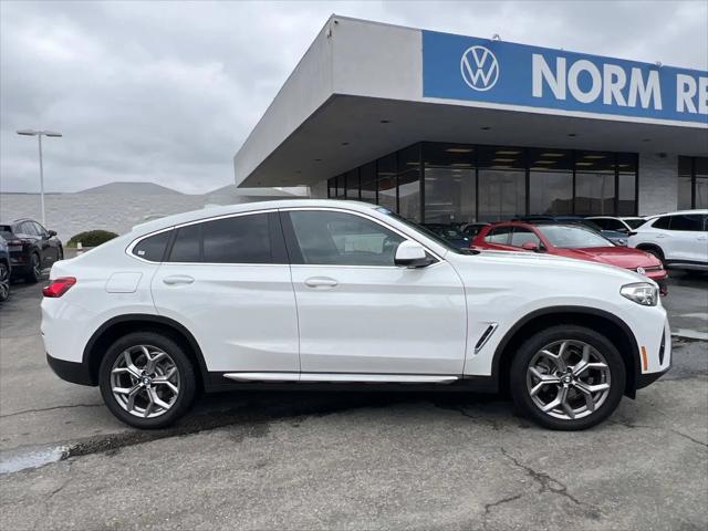 2023 BMW X4 xDrive30i