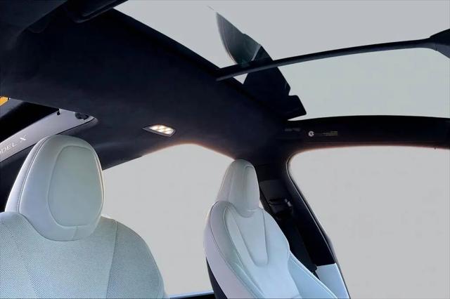 2022 Tesla Model X Dual Motor All-Wheel Drive