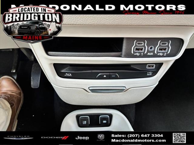 2021 Chrysler Pacifica Touring L AWD