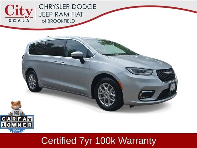 2023 Chrysler Pacifica Touring L for sale in Brookfield, WI