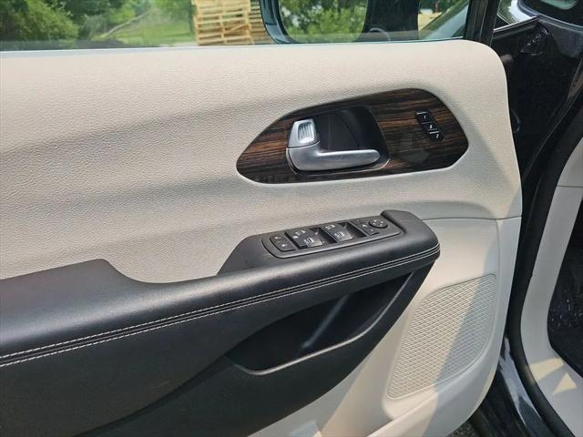 2024 Chrysler Pacifica Limited