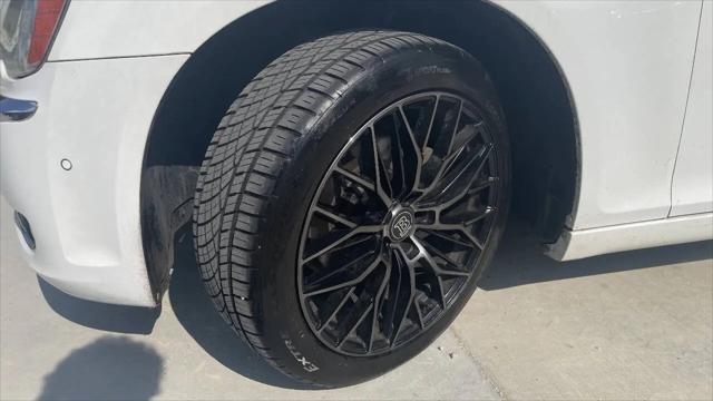 2011 Chrysler 300 Limited