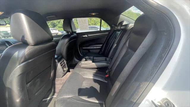2011 Chrysler 300 Limited