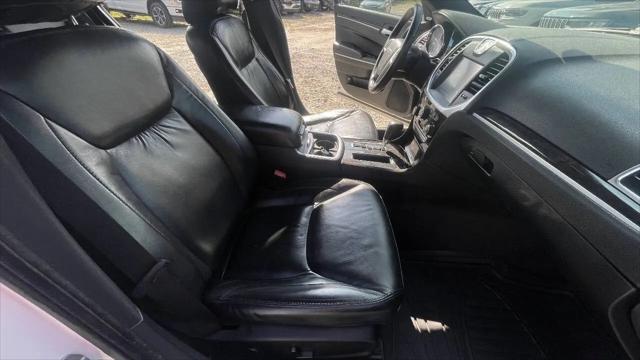 2011 Chrysler 300 Limited