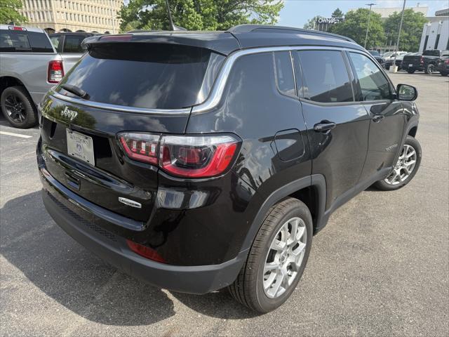 2022 Jeep Compass Latitude Lux 4x4