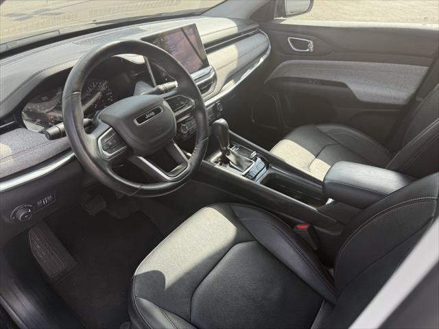 2022 Jeep Compass Latitude Lux 4x4