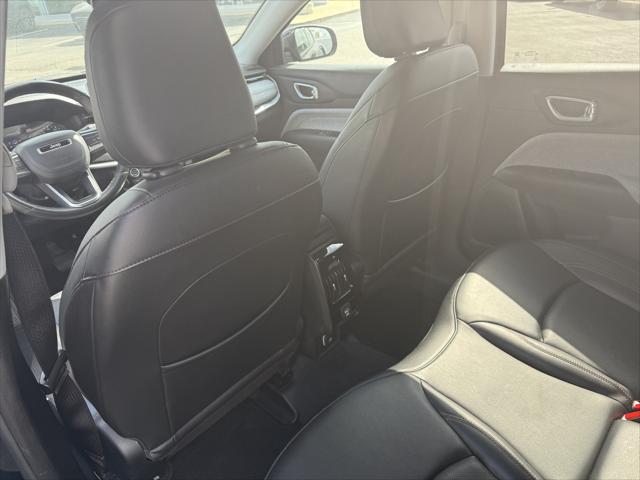 2022 Jeep Compass Latitude Lux 4x4