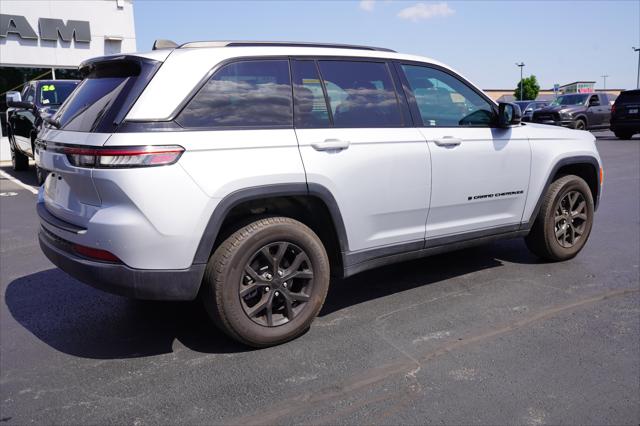 2024 Jeep Grand Cherokee Altitude 4x4 2024 Jeep Grand Cherokee Altitude 4x4