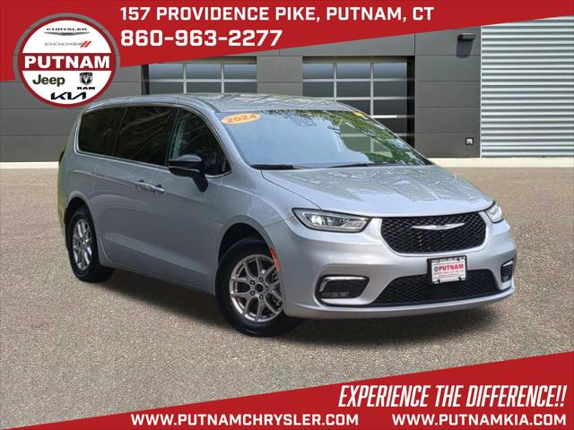 2024 Chrysler Pacifica Touring L for sale in Putnam, CT