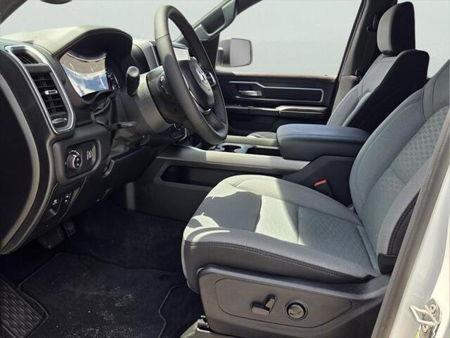 2026 Ram 1500 Big Horn Crew Cab 4x2 5'7" Box