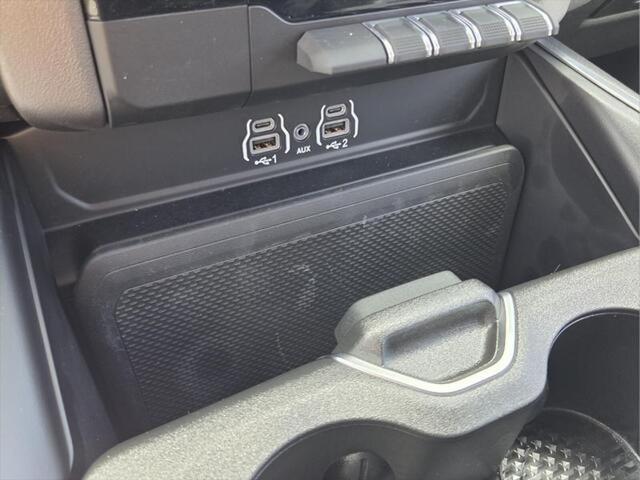 2026 Ram 1500 Big Horn Crew Cab 4x2 5'7" Box