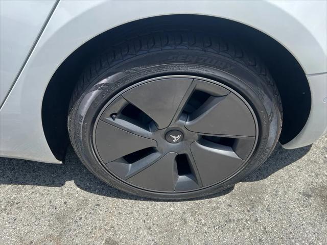 2021 Tesla Model 3 Standard Range Plus Rear-Wheel Drive