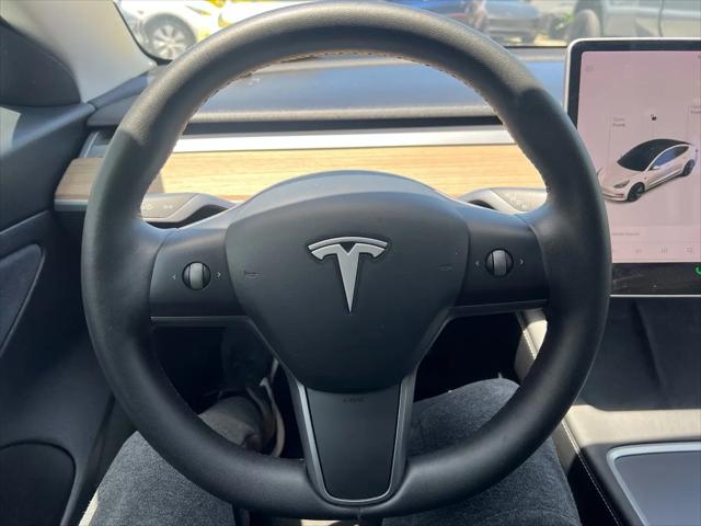 2021 Tesla Model 3 Standard Range Plus Rear-Wheel Drive