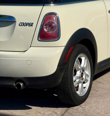 2011 MINI Cooper Cooper