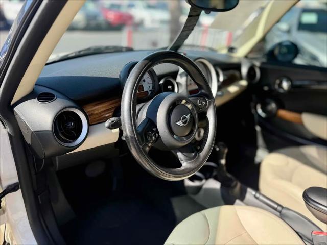 2011 MINI Cooper Cooper