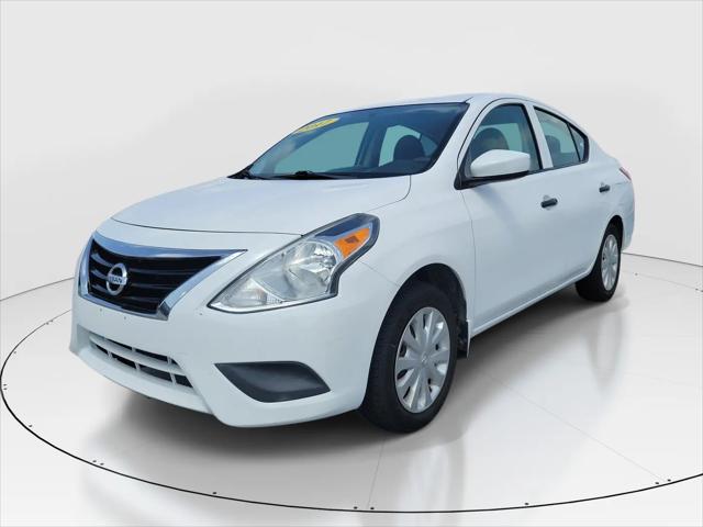 2017 Nissan Versa 1.6 S+