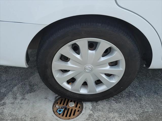2017 Nissan Versa 1.6 S+