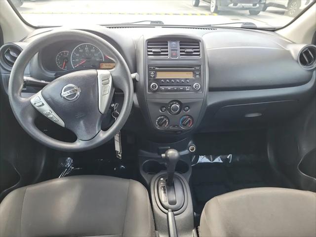 2017 Nissan Versa 1.6 S+