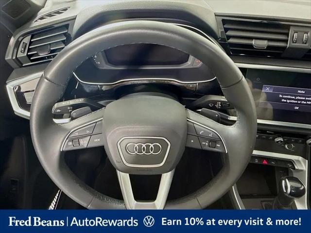 2025 Audi Q3 Premium 45 TFSI S line quattro Tiptronic