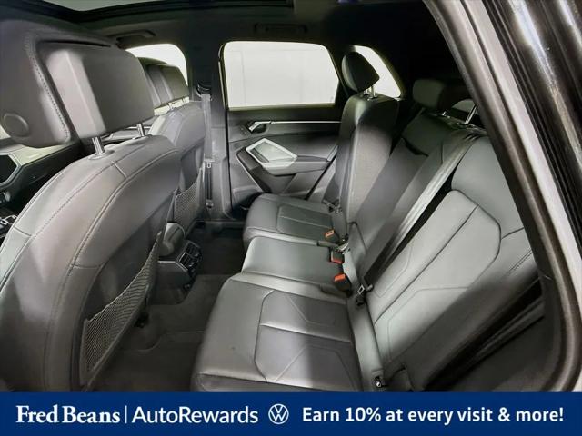 2025 Audi Q3 Premium 45 TFSI S line quattro Tiptronic