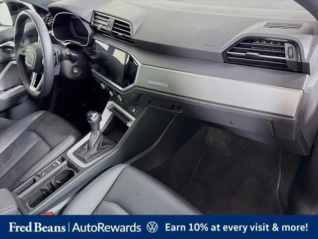 2025 Audi Q3 Premium 45 TFSI S line quattro Tiptronic