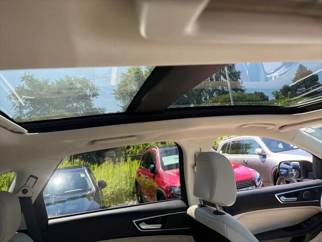 2021 Ford Edge Titanium