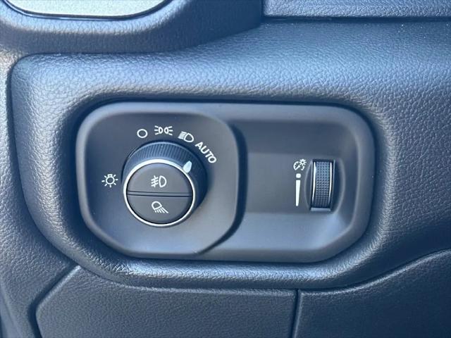 2026 Ram 3500 Tradesman Crew Cab 4x4 8 Box