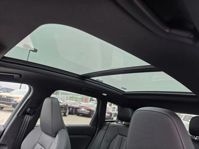 2027 Audi Q6 e-tron Premium quattro
