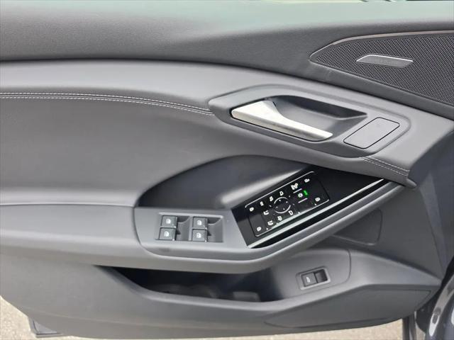 2027 Audi Q6 e-tron Premium quattro