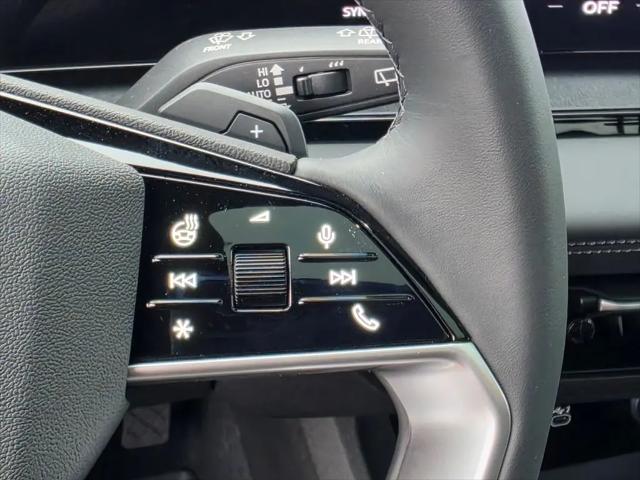 2027 Audi Q6 e-tron Premium quattro