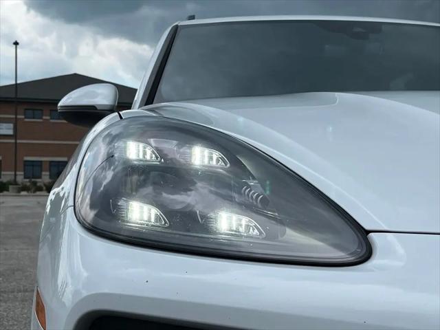 2020 Porsche Cayenne Cayenne
