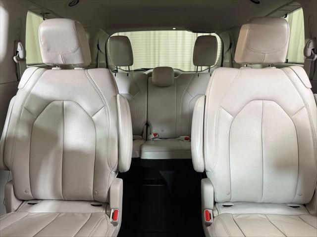 2017 Chrysler Pacifica Touring-L Plus