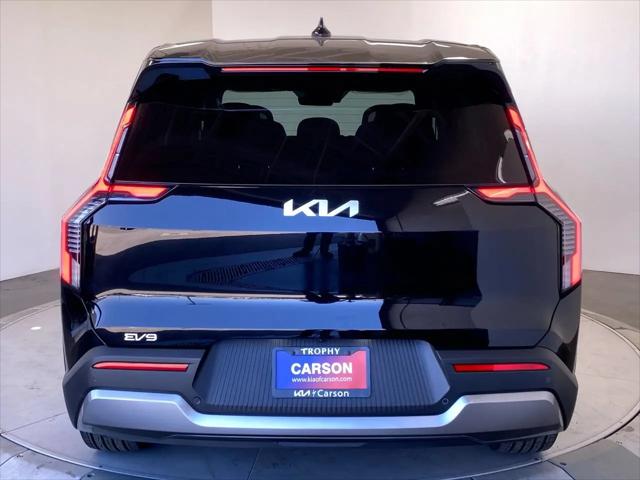 2026 Kia EV9 Light Short Range