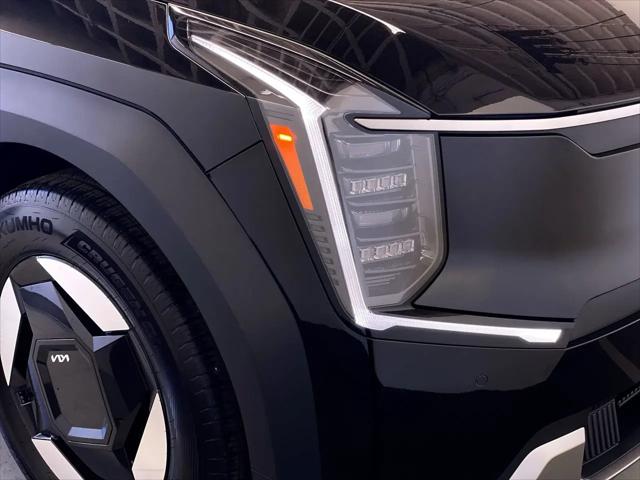 2026 Kia EV9 Light Short Range