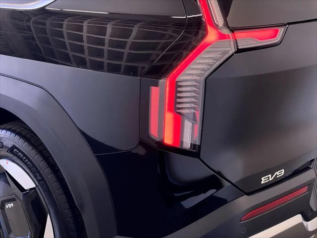 2026 Kia EV9 Light Short Range