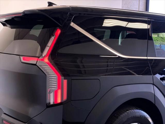 2026 Kia EV9 Light Short Range