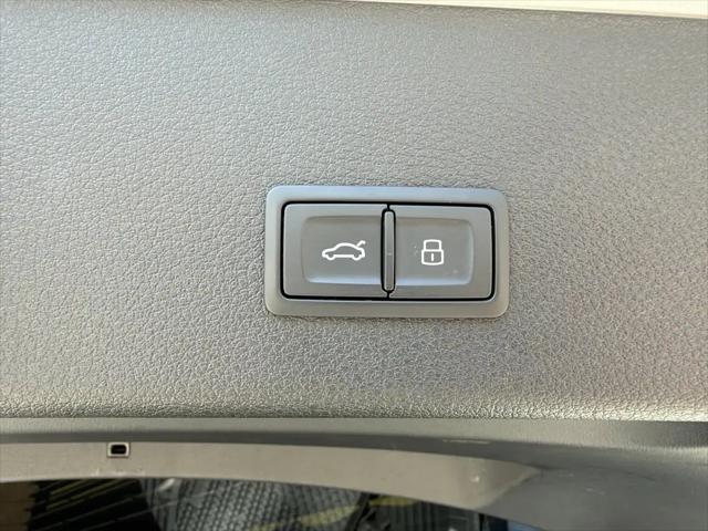 2024 Audi e-tron S line Premium Plus quattro
