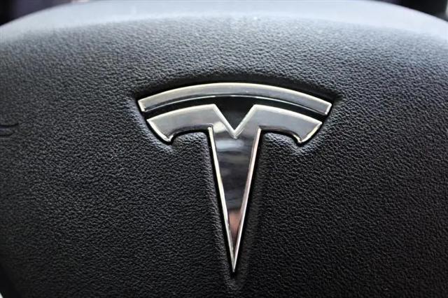 2018 Tesla Model S 100D