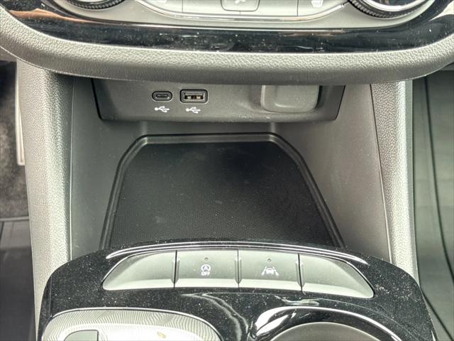 2026 Buick NV Sport Touring FWD