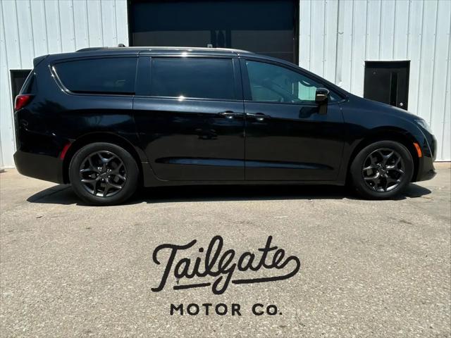 2018 Chrysler Pacifica Limited for sale in Fremont, NE