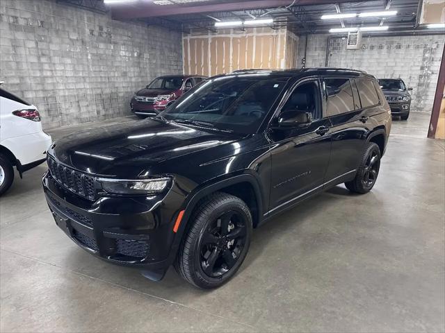 2023 Jeep Grand Cherokee L Altitude 4x4 for sale in Eden Prairie, MN