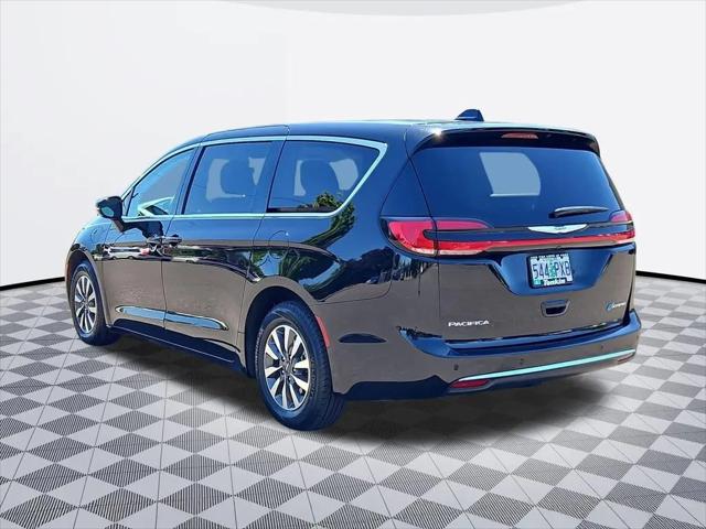 2024 Chrysler Pacifica Hybrid Select