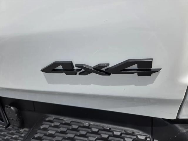 2026 Ram 1500 Express Crew Cab 4x4 57 Box