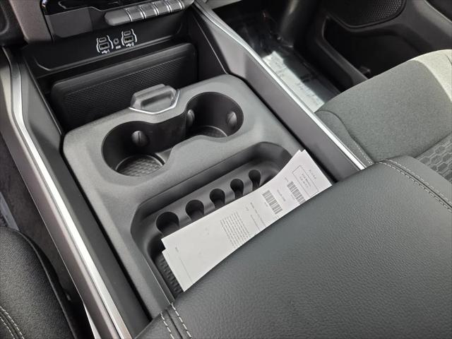 2026 Ram 1500 Express Crew Cab 4x4 57 Box