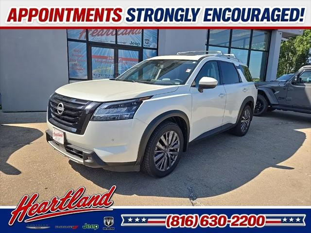 2023 Nissan Pathfinder SL 4WD for sale in Excelsior Springs, MO
