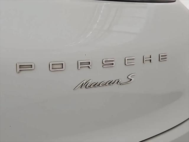 2016 Porsche Macan S