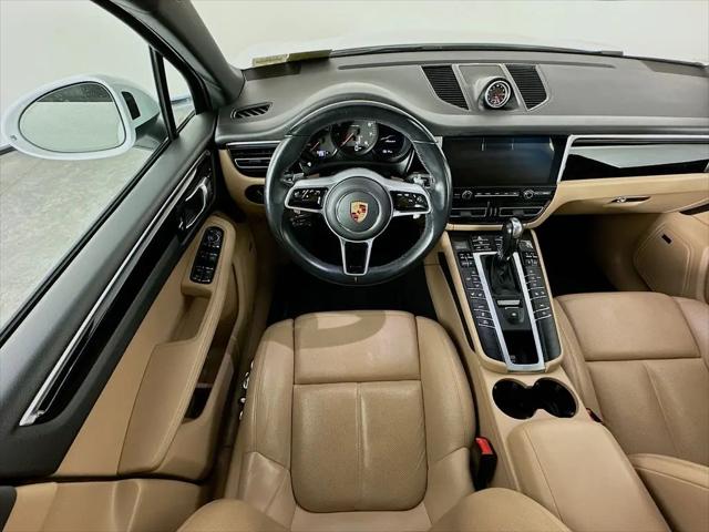 2020 Porsche Macan Macan