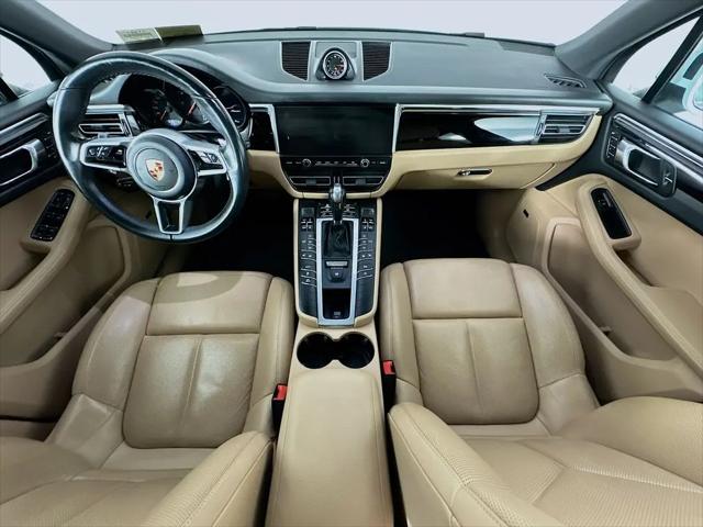 2020 Porsche Macan Macan